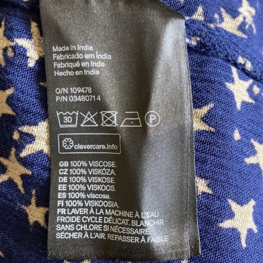H&M L.O.G.G. stars print, viscose crinkle fabric,  button down top, navy blue, 4 - Picture 10 of 10